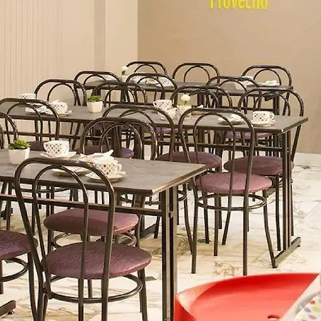 Отель De La Cite Rougemont