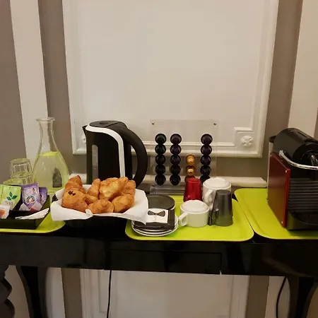 De La Cite Rougemont Отель Париж