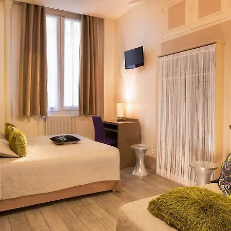 Hotel De La Cite Rougemont Paris