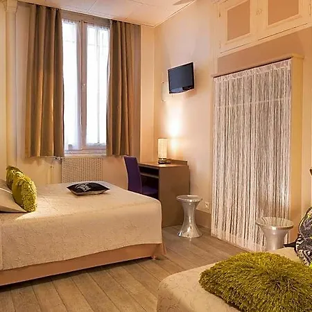 Hotel De La Cite Rougemont 2*