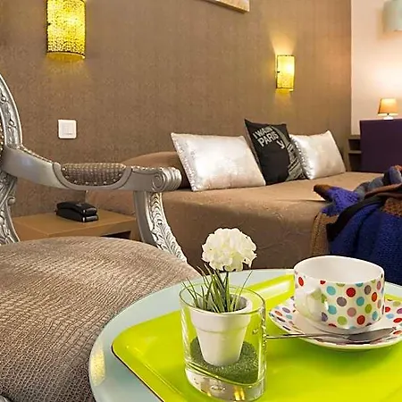 De La Cite Rougemont Hotel