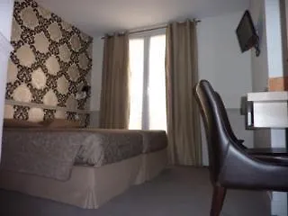 De La Cité Rougemont Hotel