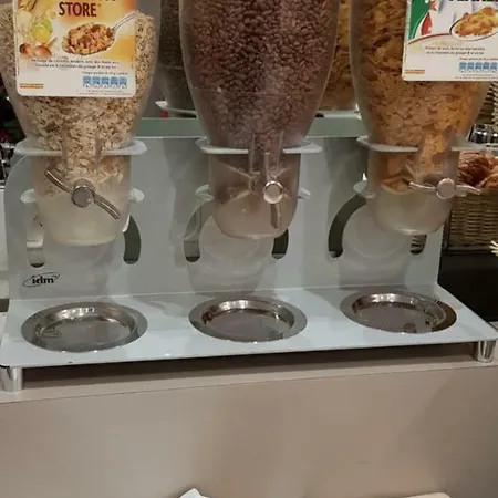 فندق دو لا سيت روغيمونت باريس