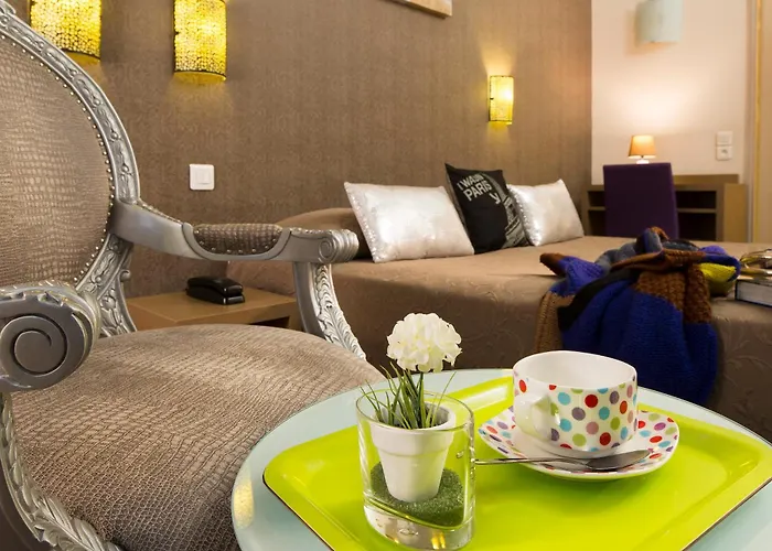 De La Cite Rougemont 2* Paris