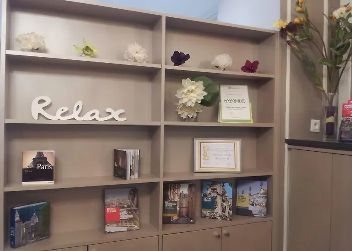 De La Cite Rougemont Hotell 2*