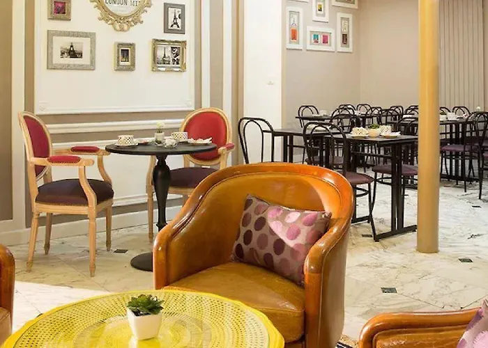 De La Cite Rougemont Hotell