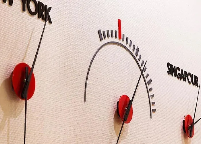 De La Cite Rougemont 2*