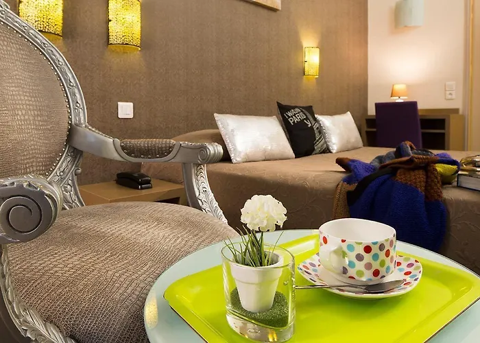 De La Cite Rougemont Hotell