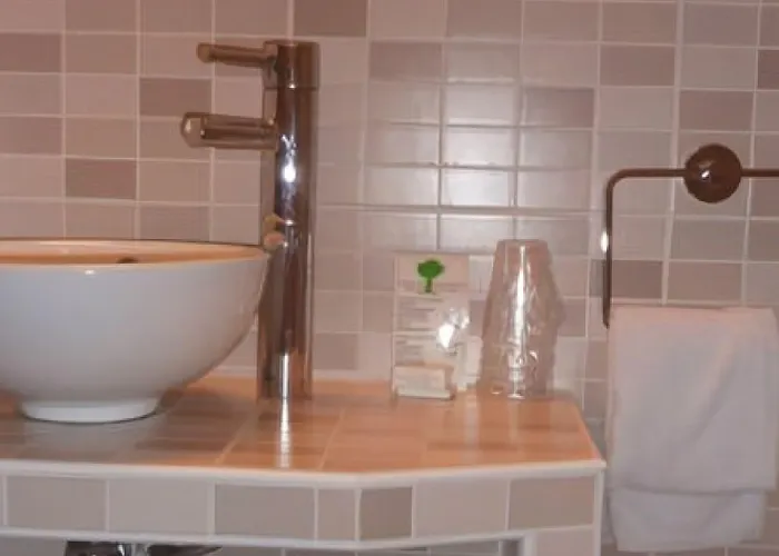 De La Cite Rougemont Hotell 2*