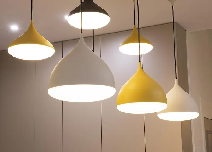 De La Cite Rougemont