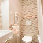 De La Cite Rougemont Hotel 2*